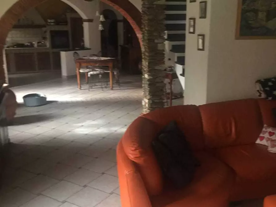 Immagine 6 di Villa in vendita  a Seravezza