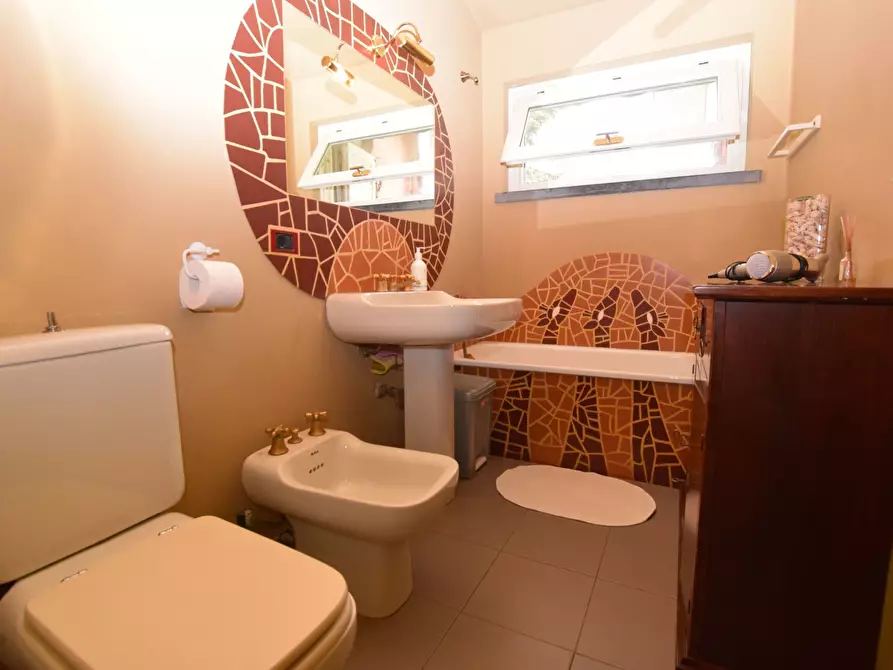 Immagine 23 di Casa indipendente in vendita  a Camaiore