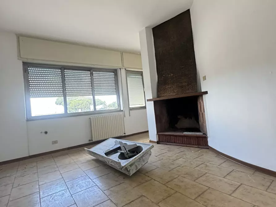 Immagine 45 di Porzione di casa in vendita  a Pietrasanta