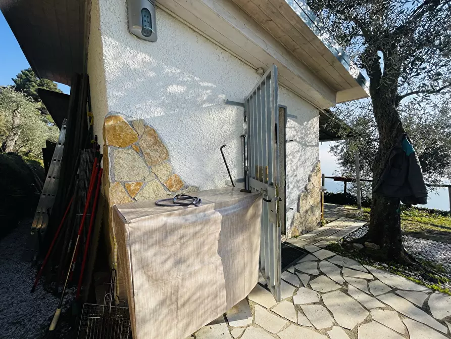 Immagine 43 di Baita in vendita  a Pietrasanta