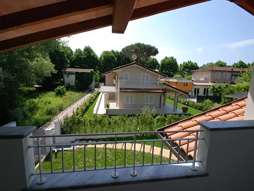 Immagine 103 di Villa in vendita  a Pietrasanta