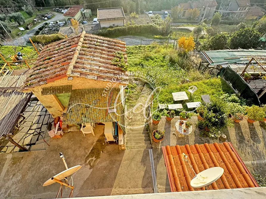 Immagine 29 di Porzione di casa in vendita  a Pietrasanta