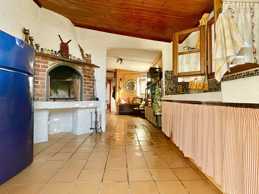 Immagine 22 di Baita in vendita  a Pietrasanta