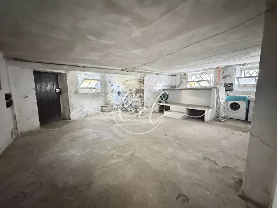 Immagine 62 di Quadrilocale in vendita  a Seravezza