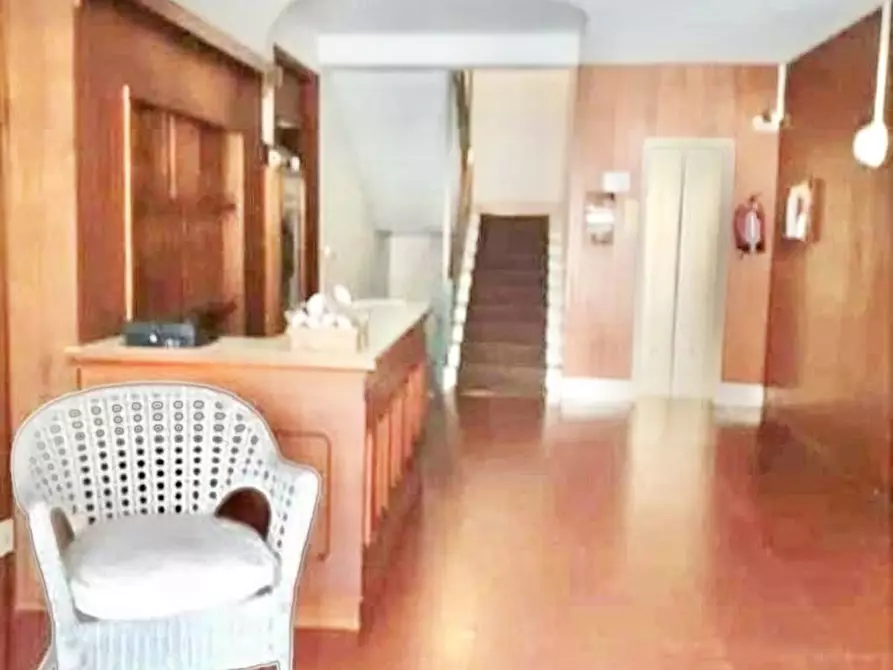 Immagine 11 di Monolocale in affitto  a Forte Dei Marmi