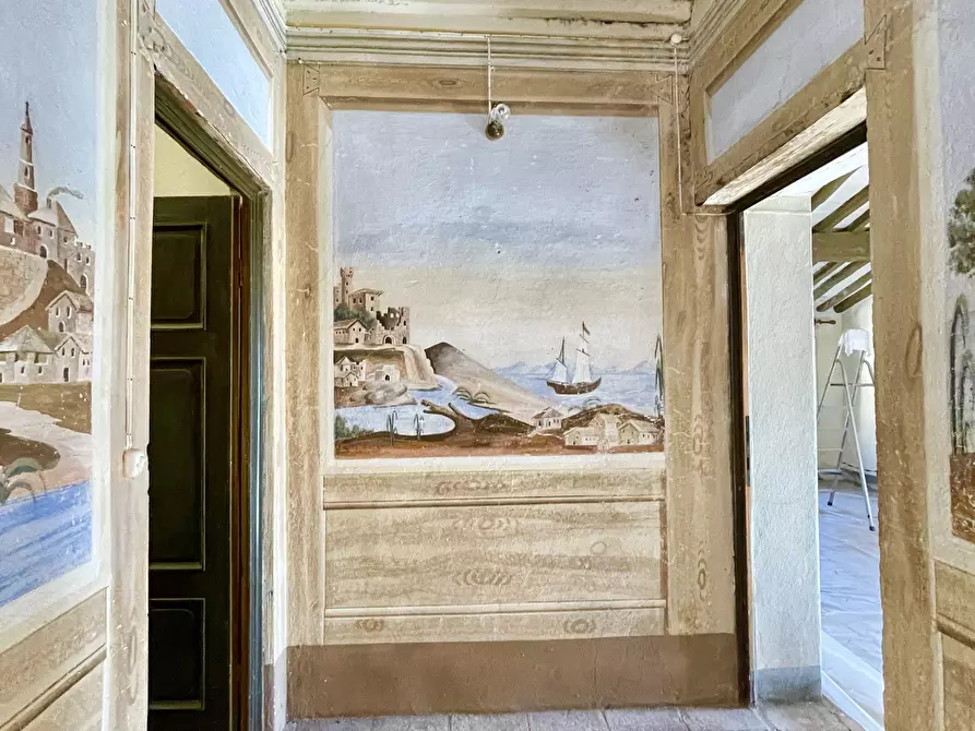 Immagine 22 di Porzione di casa in vendita  a Camaiore