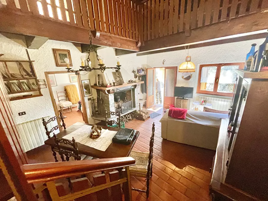 Immagine 45 di Casa bifamiliare in vendita  a Stazzema