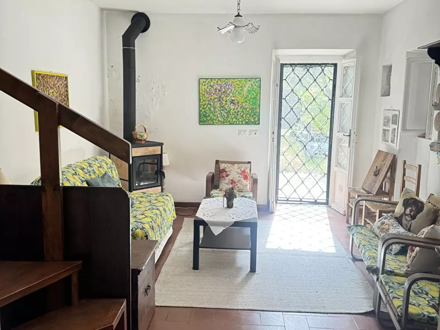 Immagine 6 di Rustico / casale in vendita  a Pietrasanta