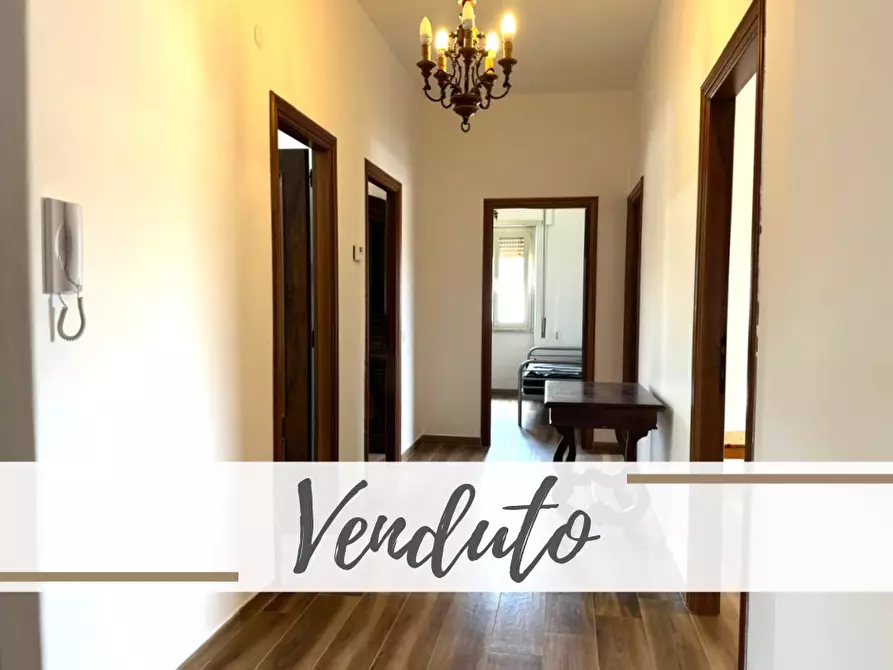 Immagine 1 di Appartamento in vendita  in Via IV Novembre a Colleferro