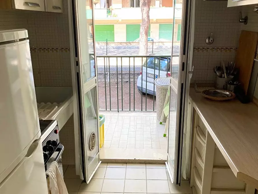 Immagine 3 di Bilocale in vendita  in Via Carlo Pisacane 100 a Pescara