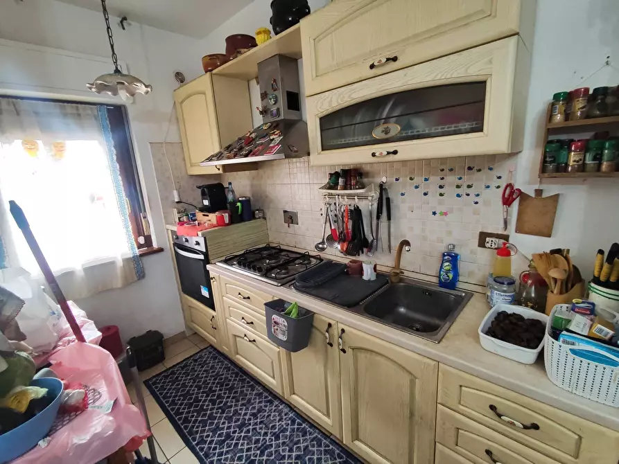 Immagine 2 di Trilocale in vendita  in Via Daniele Manin 3 a Guidonia Montecelio