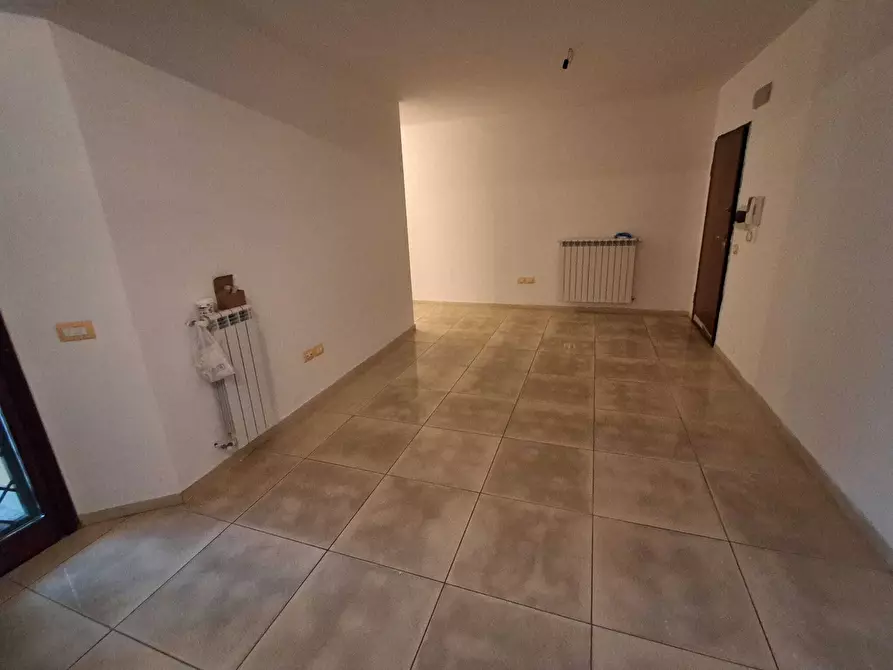 Immagine 18 di Trilocale in vendita  in via nicolo paganini a Guidonia Montecelio