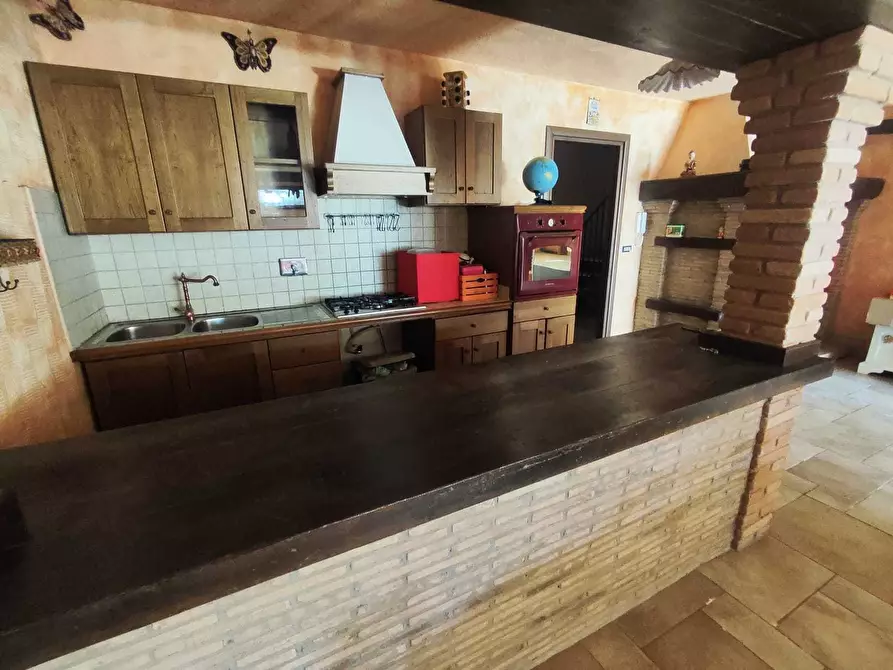 Immagine 7 di Trilocale in vendita  in via niccolò tommaseo 51 a Guidonia Montecelio