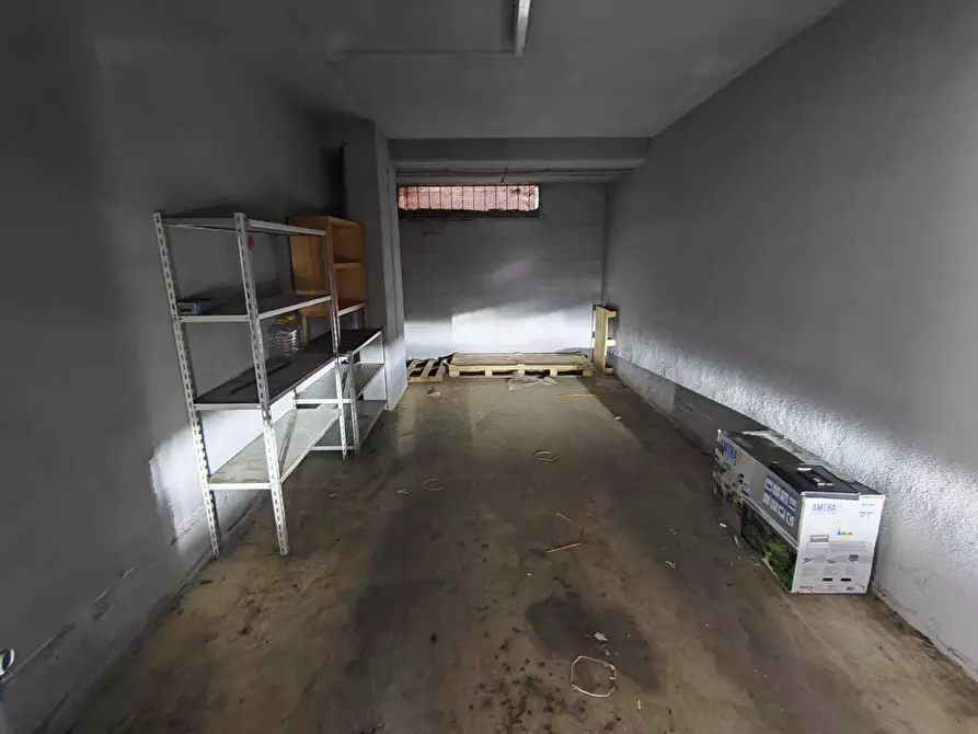 Immagine 4 di Garage in vendita  in Via Delle Gardenie 7 a Tivoli