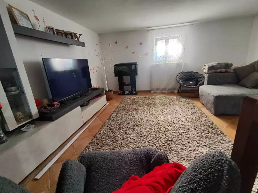 Immagine 27 di Quadrilocale in vendita  in Via Guglielmo Oberdan 35 a Guidonia Montecelio