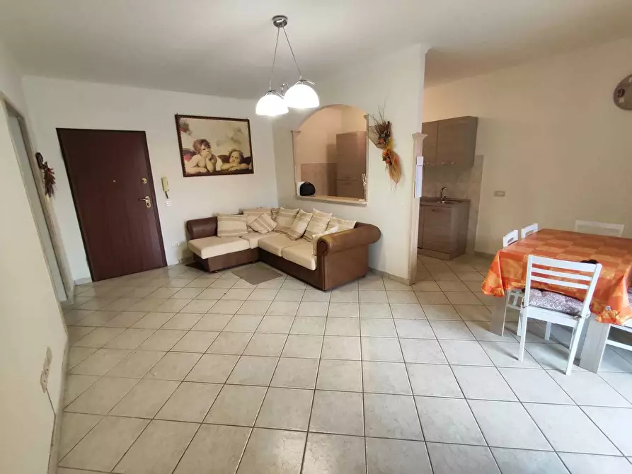 Immagine 4 di Trilocale in vendita  in VIA GUGLIELMO OBERDAN 19 a Guidonia Montecelio