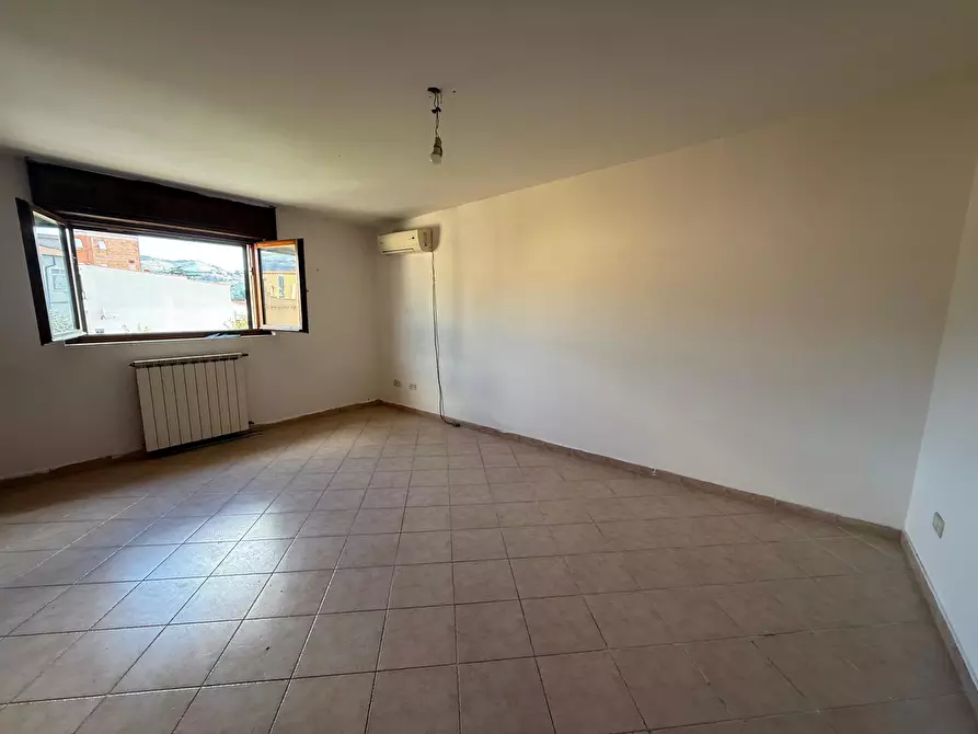 Immagine 22 di Trilocale in vendita  in via maremmana inferiore 110 a Guidonia Montecelio