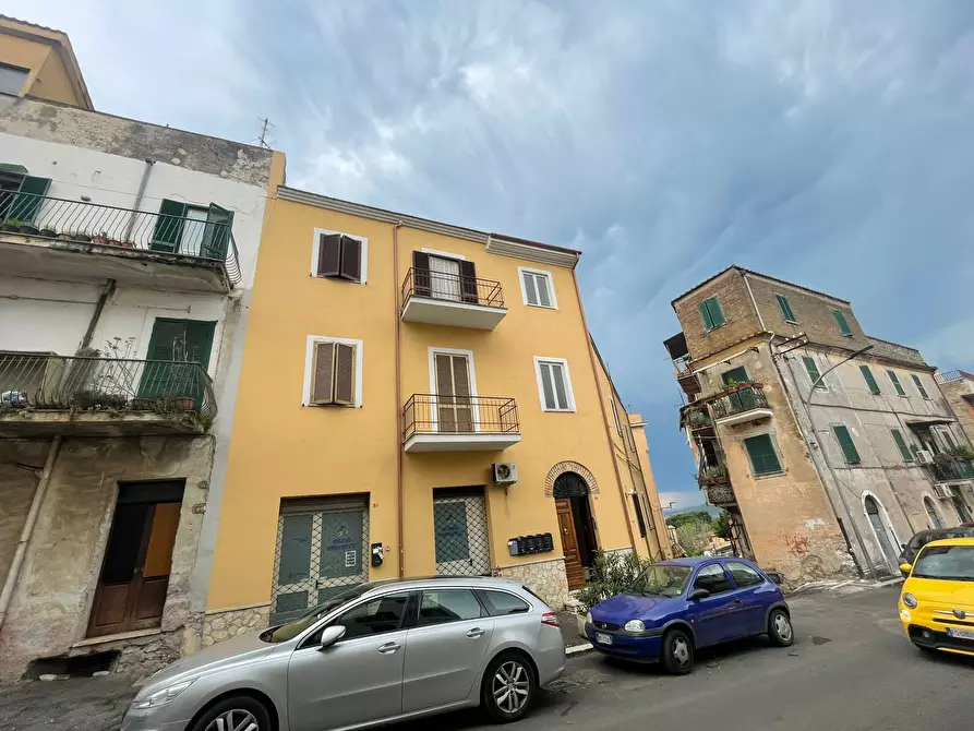 Immagine 1 di Locale commerciale in affitto  in Corso Vittorio Emanuele a Marcellina