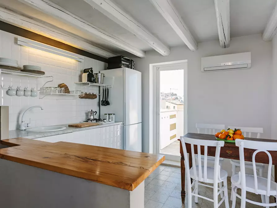 Immagine 14 di Appartamento in vendita  in VIA VITTORIO VENETO 167 a Siracusa