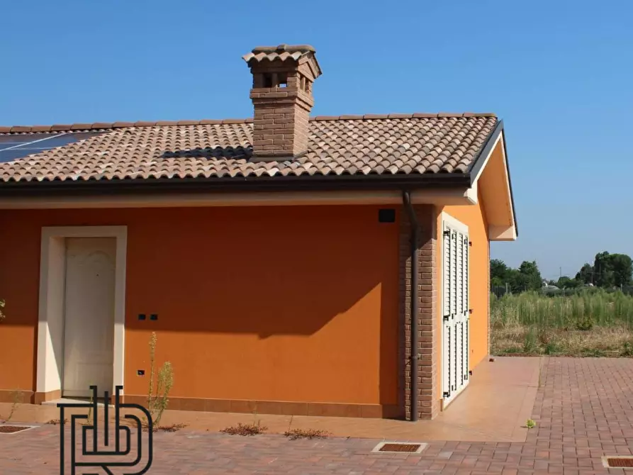 Immagine 11 di Porzione di casa in vendita  in via Confine di San Giorgio 510 a Cesena