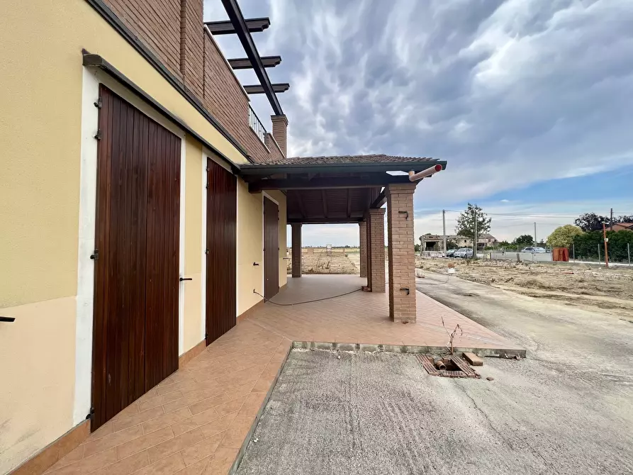 Immagine 16 di Porzione di casa in vendita  in via del Confine 3532 a Cesena