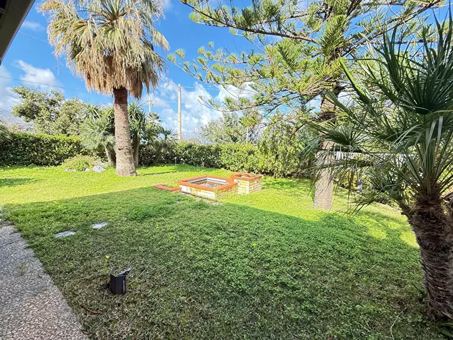 Immagine 6 di Casa indipendente in vendita  a Carini