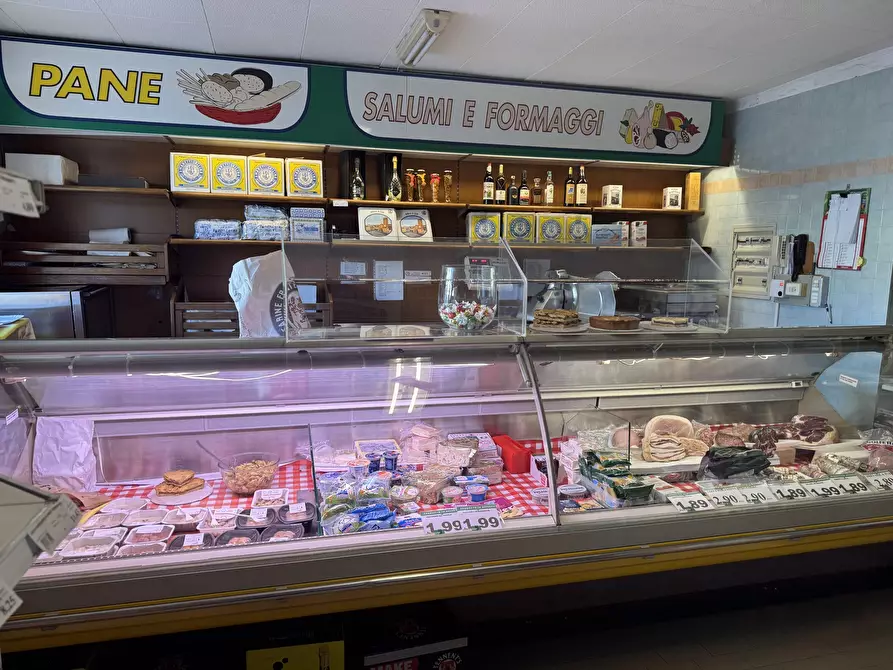 Immagine 1 di Attività commerciale in vendita  in Via Cavour 18 a Sant'angelo Lodigiano