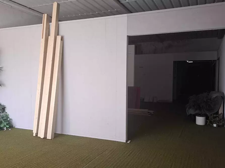 Immagine 17 di Capannone industriale in vendita  in Via Papa Giovanni XXIII 2 a Caselle Landi