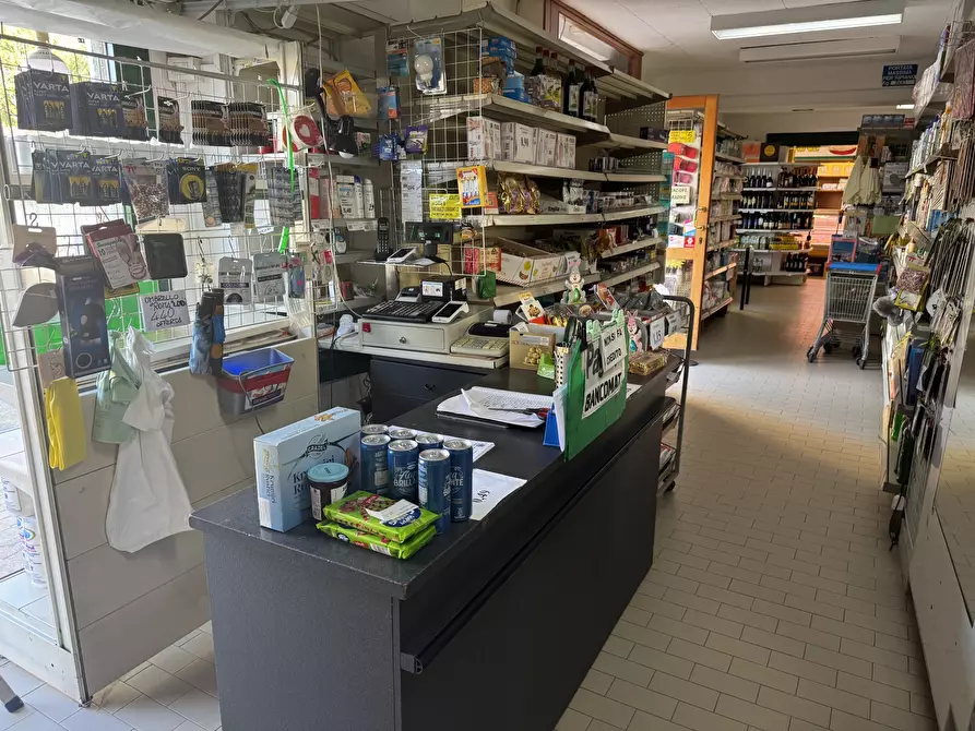 Immagine 8 di Attività commerciale in vendita  in Via Cavour 18 a Sant'angelo Lodigiano