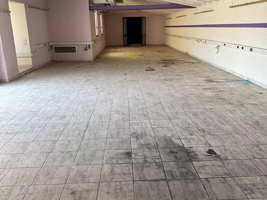 Immagine 8 di Ufficio in vendita  in Via XX Settembre 33 a Castiraga Vidardo