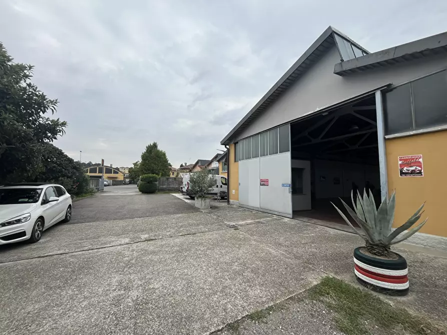 Immagine 15 di Capannone industriale in vendita  in Via Selvagreca 45 a Lodi