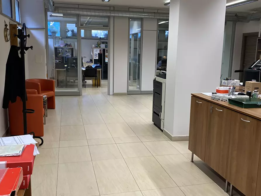 Immagine 11 di Magazzino in vendita  in Viale Rimembranze 36 a Lodi