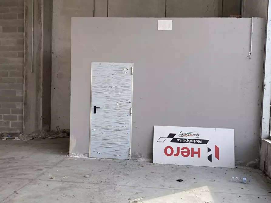 Immagine 4 di Capannone industriale in vendita  in Via Roma 2 a Guardamiglio