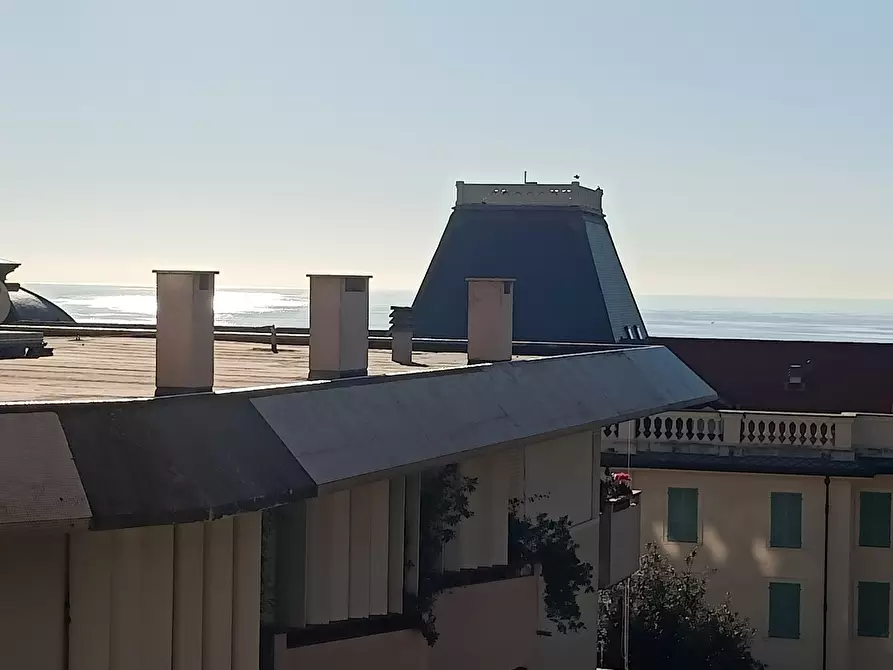 Immagine 10 di Quadrilocale in vendita  a San Remo