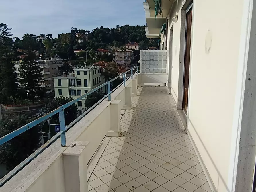 Immagine 6 di Quadrilocale in vendita  a San Remo