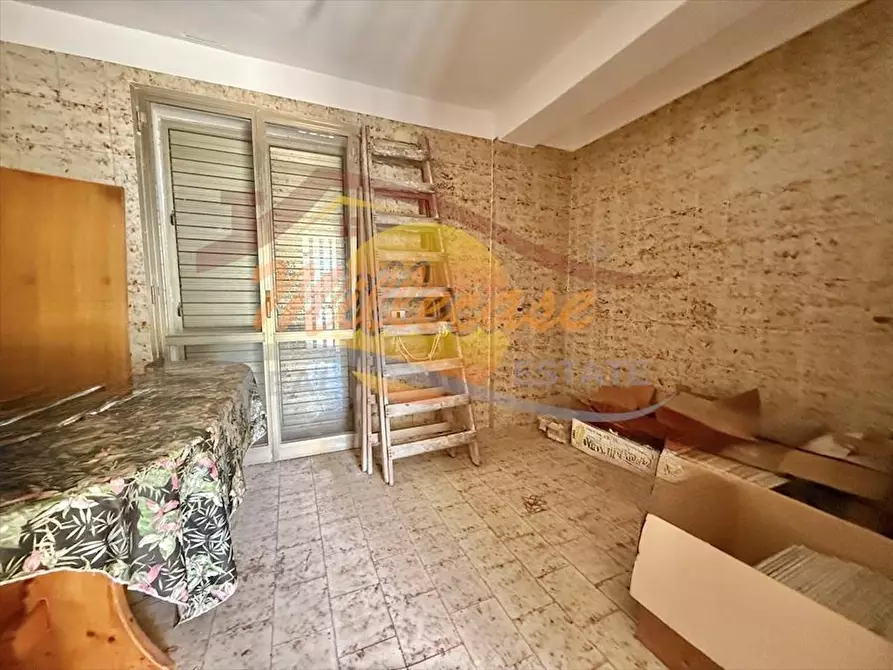 Immagine 5 di Villa in vendita  in VIA MAR DI BERING a Siracusa