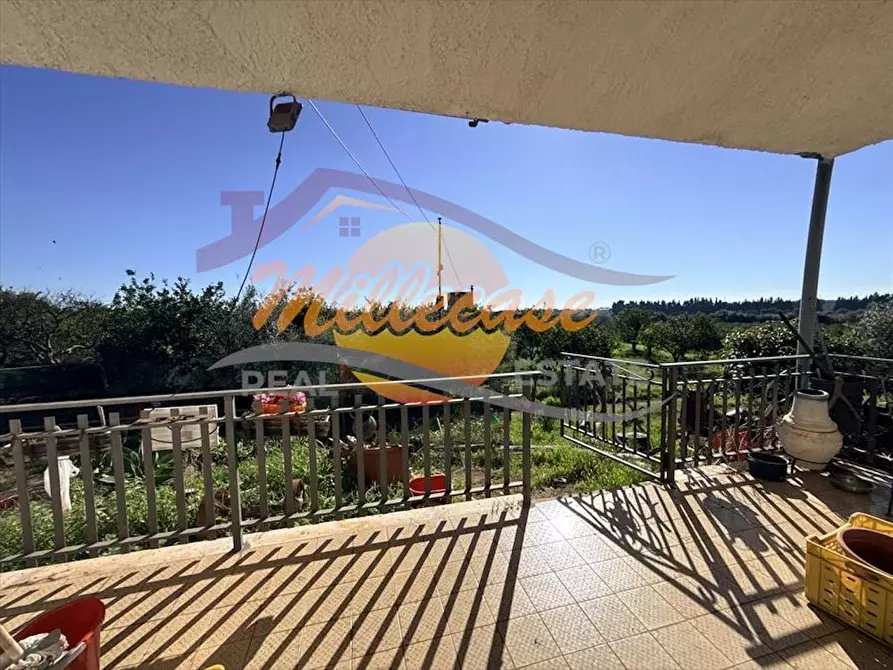 Immagine 3 di Villa in vendita  in Strada Spinagallo a Siracusa