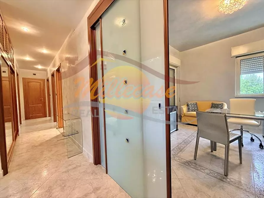 Immagine 10 di Pentalocale in vendita  in VIA OZANAM a Siracusa