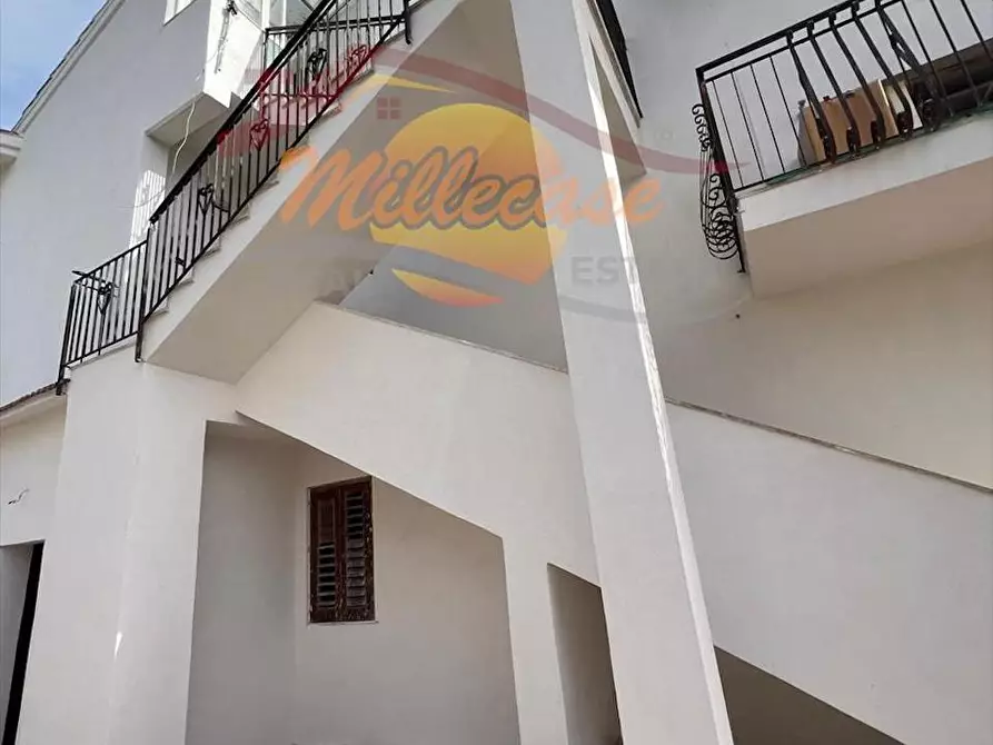 Immagine 3 di Trilocale in vendita  in VIA PASQUALE SALIBRA a Siracusa