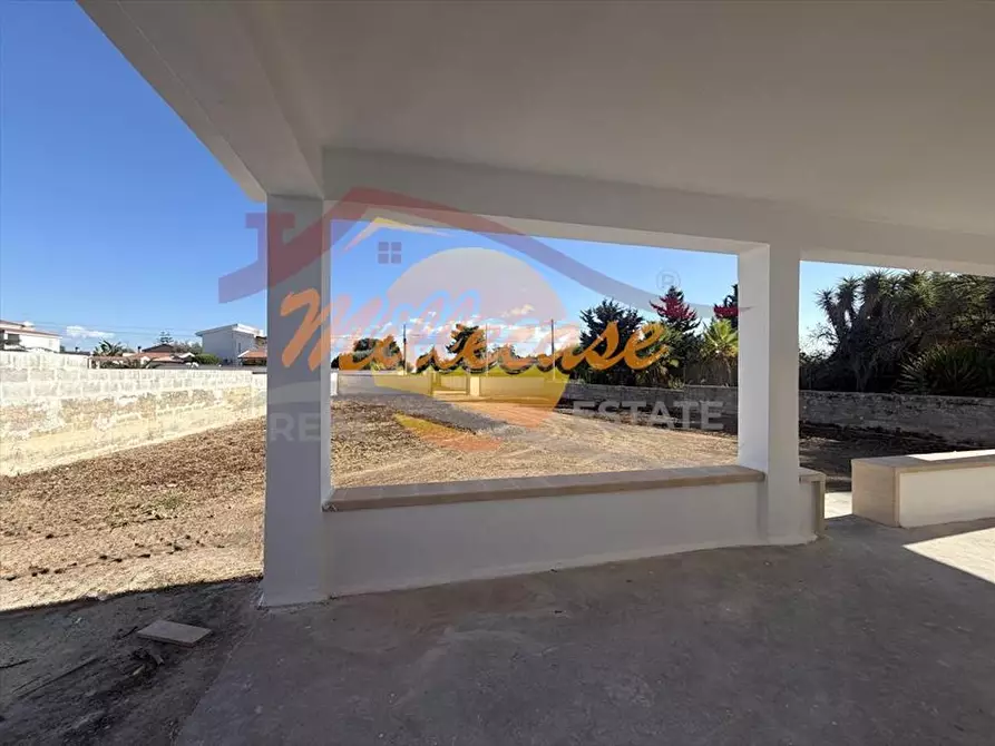 Immagine 14 di Villa in vendita  in VIA LAGO DI LUGANO a Siracusa