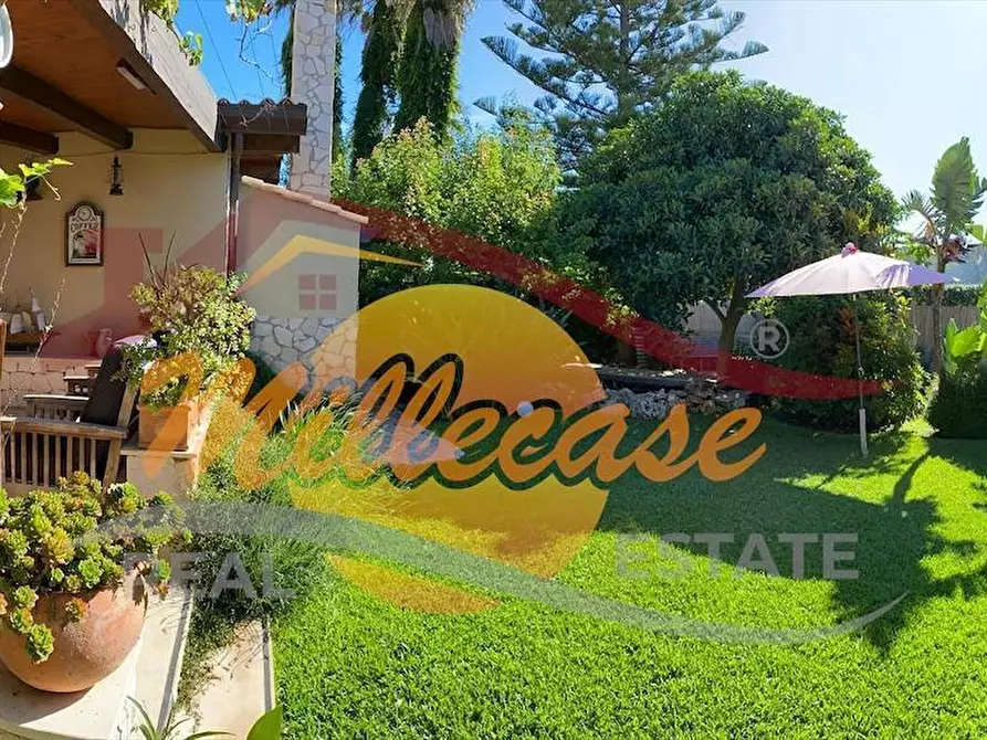 Immagine 18 di Villa in vendita  in VIA DEL LUCCIO a Siracusa