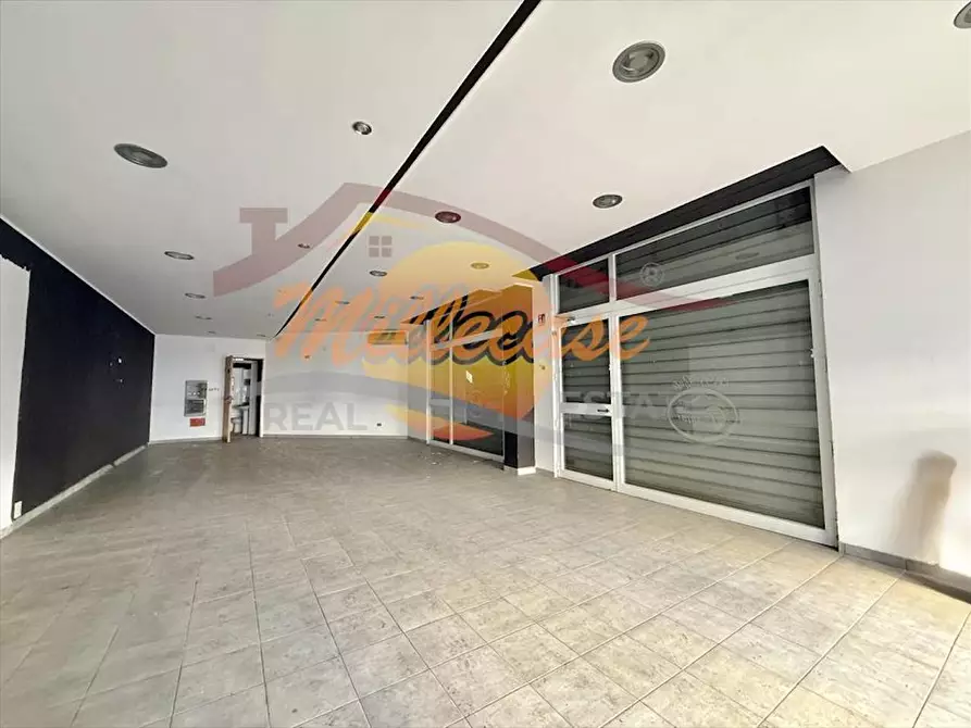 Immagine 25 di Locale commerciale in vendita  in Viale Zecchino a Siracusa
