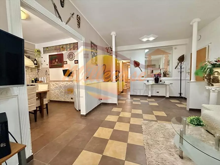 Immagine 30 di Quadrilocale in vendita  in Via Acireale a Siracusa