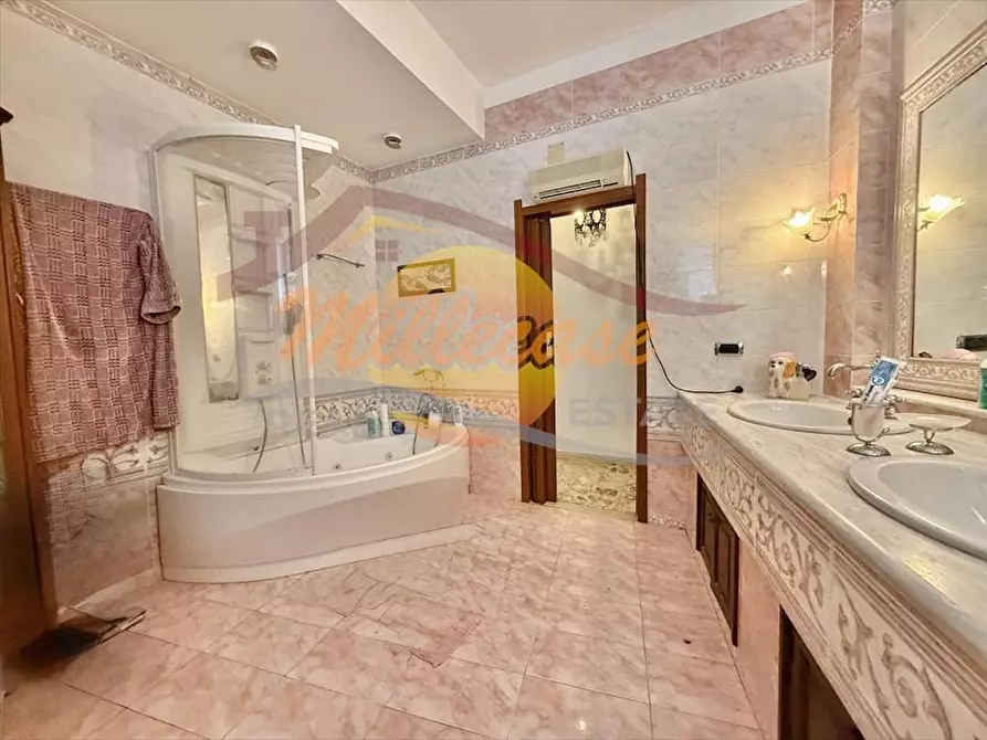 Immagine 19 di Appartamento in vendita  in GROTTASANTA a Siracusa