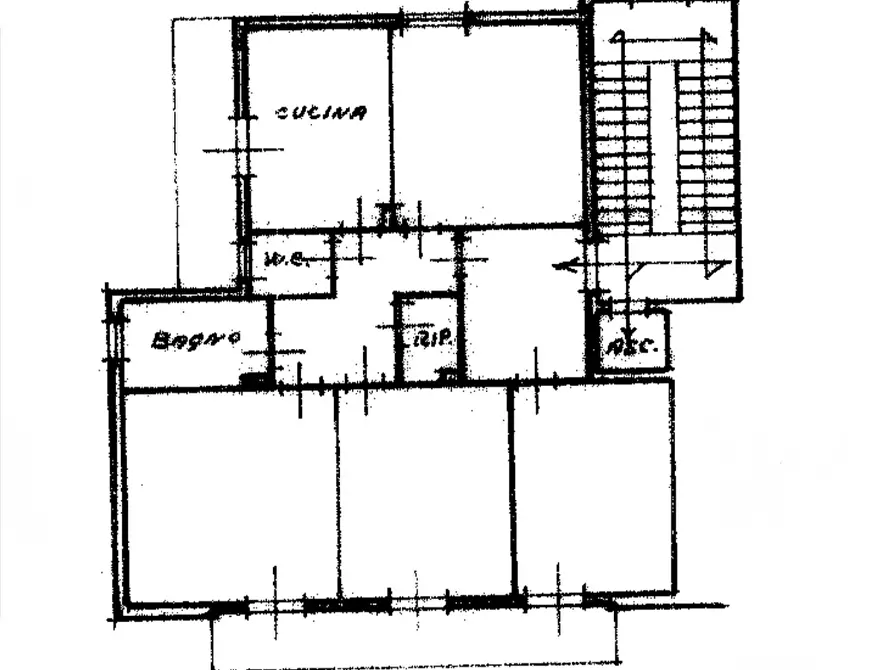 Immagine 32 di Pentalocale in vendita  in Via Sardegna 43 a Siracusa