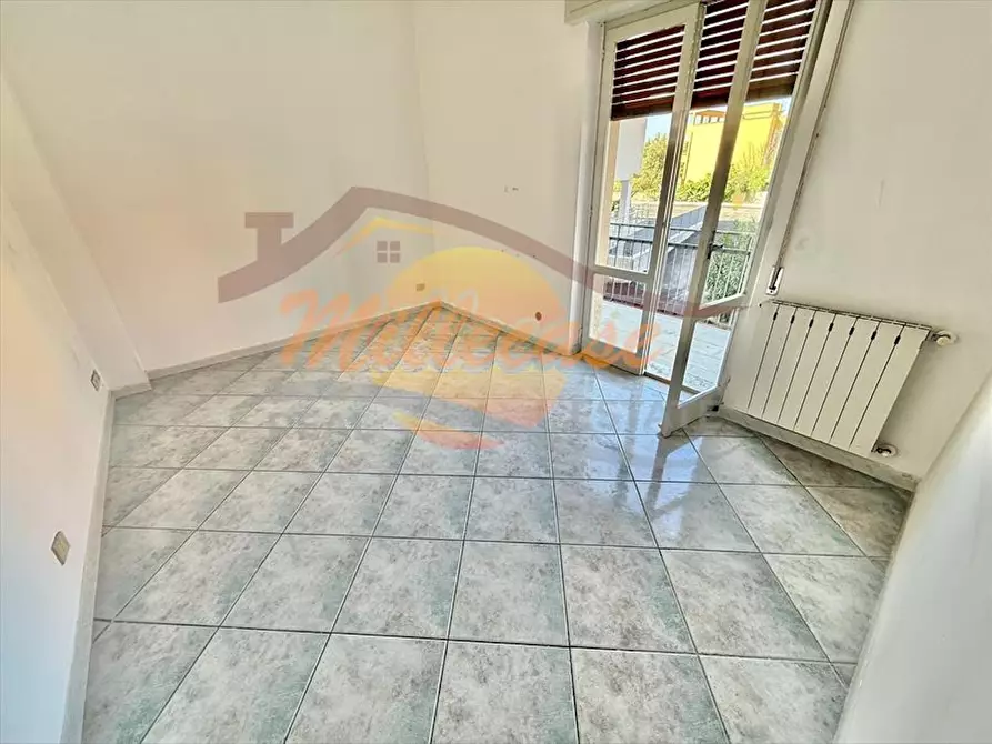 Immagine 14 di Pentalocale in vendita  in Via Avola a Siracusa