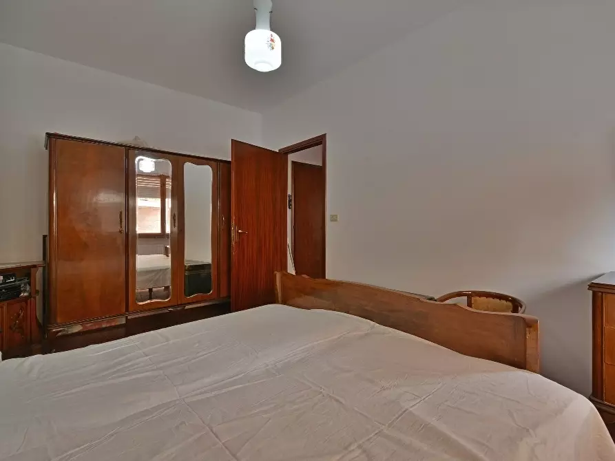 Immagine 30 di Pentalocale in vendita  in Via delle Palme 10 a San Bartolomeo Al Mare