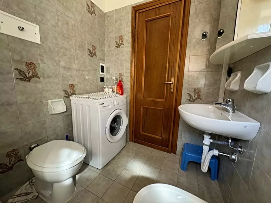 Immagine 9 di Trilocale in affitto  a San Bartolomeo Al Mare