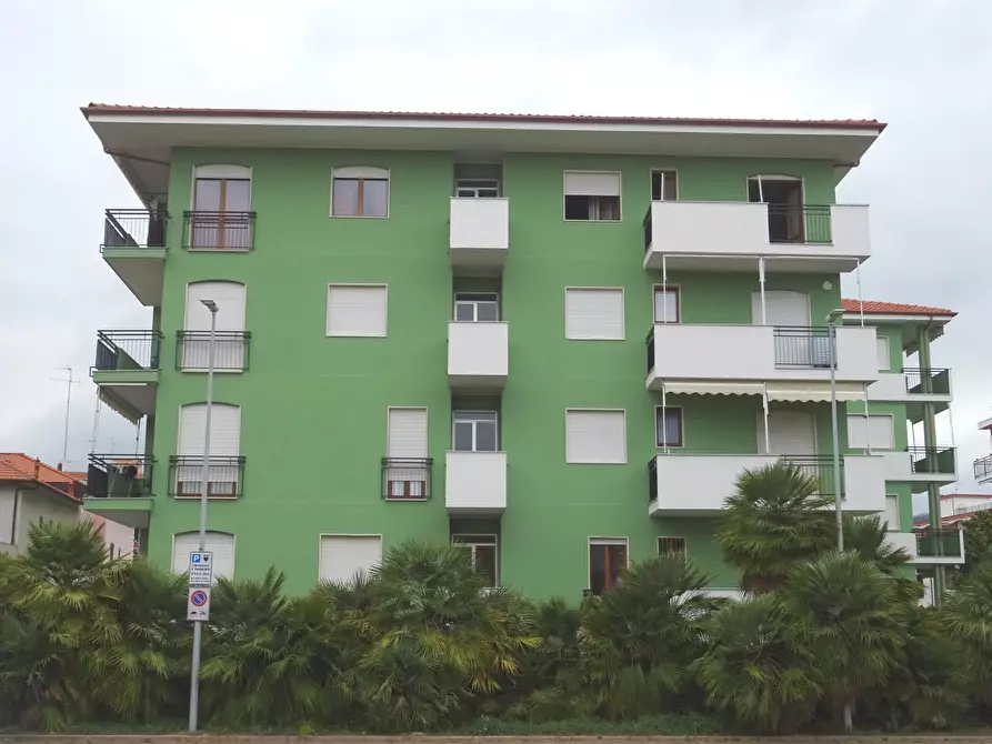 Immagine 56 di Trilocale in affitto  in Via Aurelia 57 a San Bartolomeo Al Mare