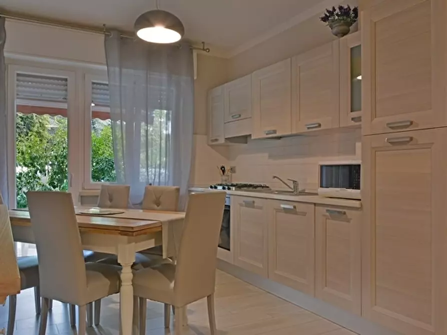 Immagine 31 di Trilocale in affitto  in Viale Europa 5 a San Bartolomeo Al Mare